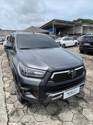 TOYOTA HILUX 2.8 D-4D TURBO DIESEL CD CONQUEST 4X4 AUTOMÁTICO